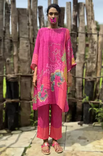 Pink printed chiffon kurta set