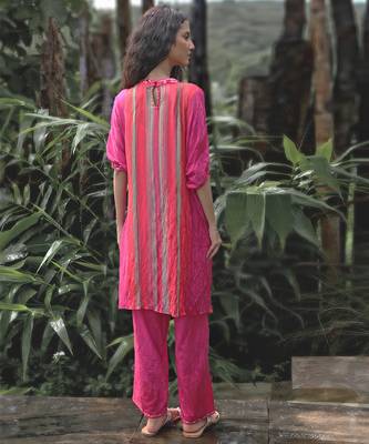 Pink printed chiffon kurta set 3