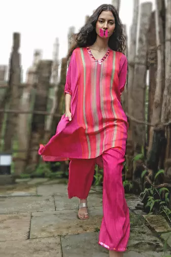 Pink printed chiffon kurta set