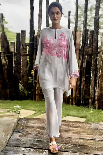 Pink printed crepe kurta set