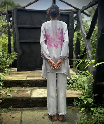 Pink printed crepe kurta set 4