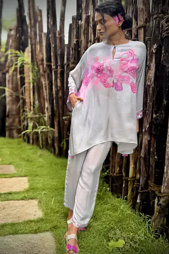 Pink printed crepe kurta set