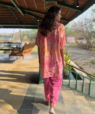 Pink printed crepe kurta set 3
