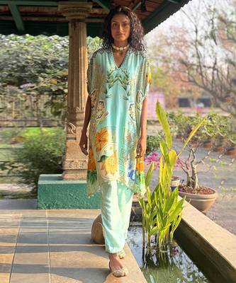 Blue printed crepe kurta set 1