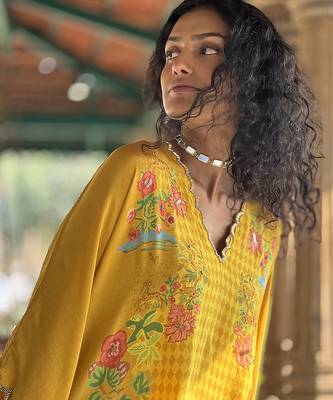 Yellow printed crepe kurta set 2