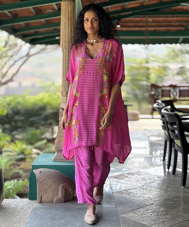Pink printed crepe kurta set