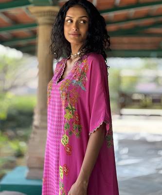 Pink printed crepe kurta set 3