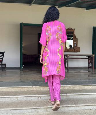 Pink printed crepe kurta set 4