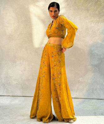 Yellow printed chiffon co ord set 4