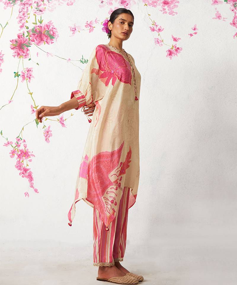 Pink embroidered crepe kurta set