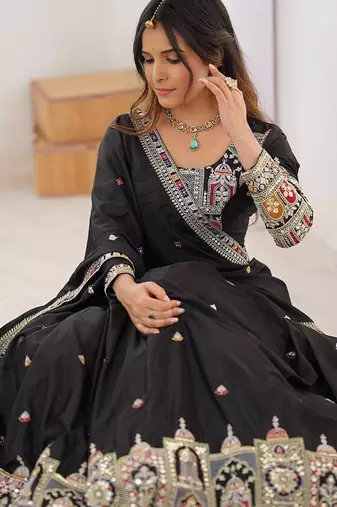 BLACK EMBROIDERY SILK BLEND LEHENGA SET CHOLI WITH DUPATTA