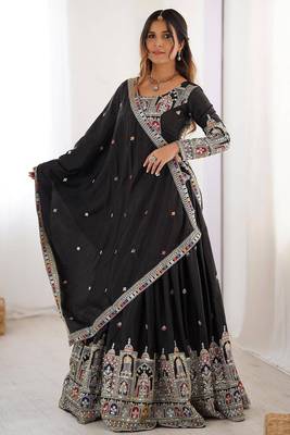 BLACK EMBROIDERY SILK BLEND LEHENGA SET CHOLI WITH DUPATTA 4