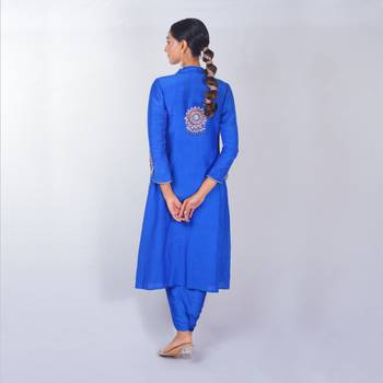 Blue embroidered linen co ord set 3