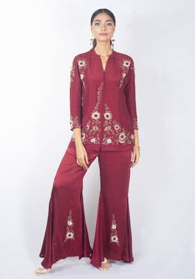 Red embroidered linen kurta set 1
