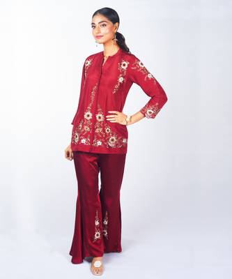 Red embroidered linen kurta set 2
