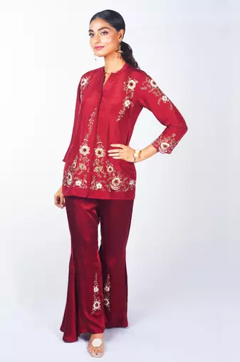 Red embroidered linen kurta set