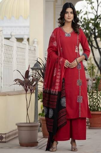 pink floral printed cotton kurta trouser and dupatta set