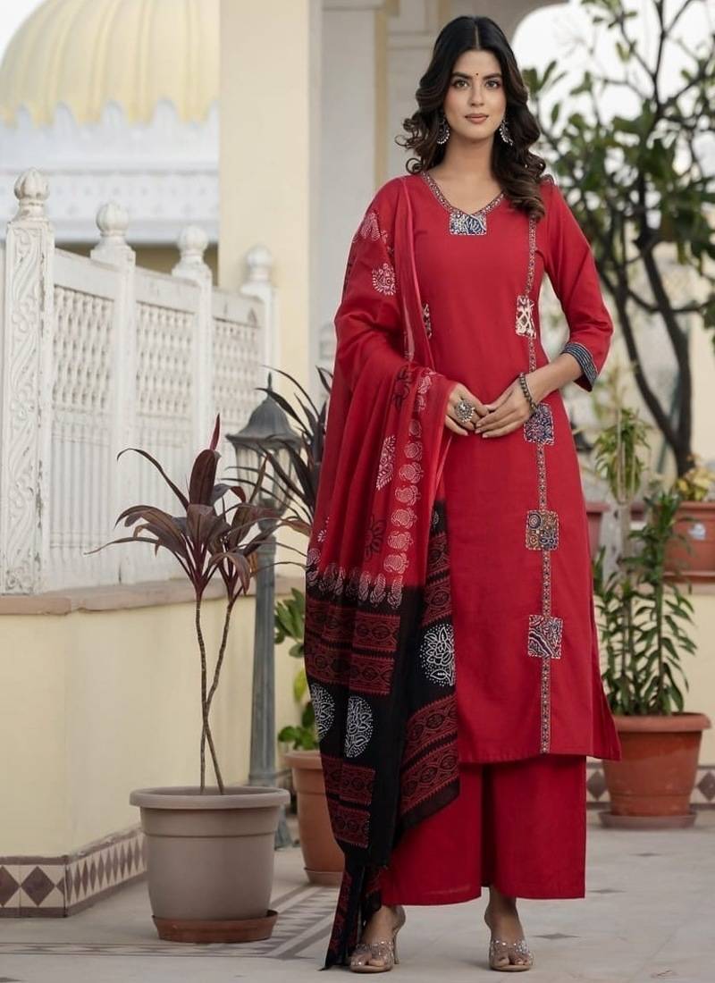 pink floral printed cotton kurta trouser and dupatta set