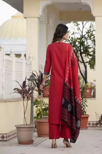 pink floral printed cotton kurta trouser and dupatta set