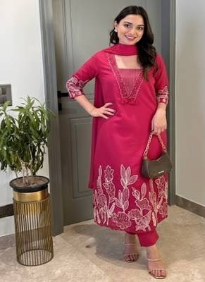 Pink floral embroidered cotton kurta trouser and dupatta set 3