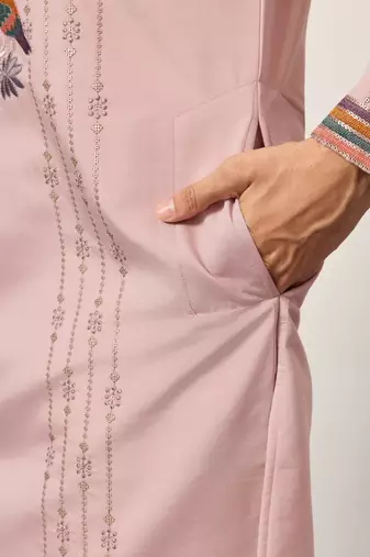 LIGHT PINK VISCOSE SILK THREAD & SEQUINS EMBROIDERED WORK WEDDING FESTIVAL PARTY WEAR STRAIGHT MENS KURTA WITH PANT