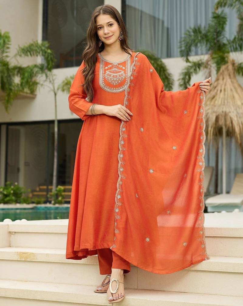 Women ethnic motifs embroidered regular thread work kurta with trousers & with dupatta