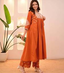 Women ethnic motifs embroidered empire thread work kurta with palazzos