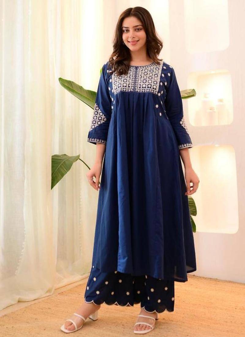 Women ethnic motifs embroidered empire thread work kurta with palazzos