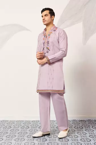 LAVENDER VISCOSE SILK THREAD & SEQUINS EMBROIDERED WORK FESTIVAL MARRIAGE PARTY WEAR STRAIGHT MENS KURTA WITH PANT