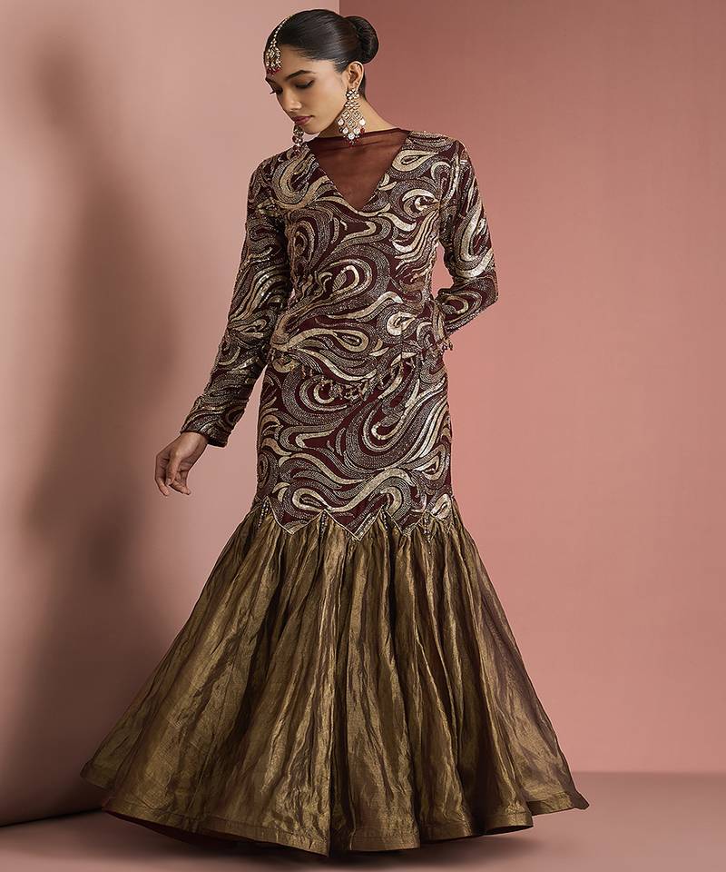 dark brown pure tissue fish cut skirt and top