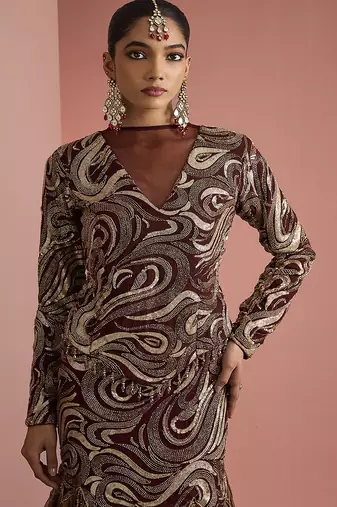 dark brown pure tissue fish cut skirt and top