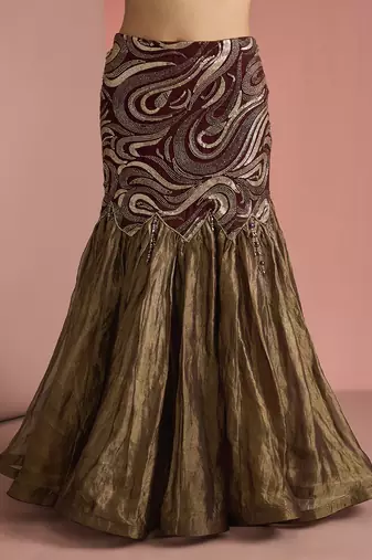 dark brown pure tissue fish cut skirt and top