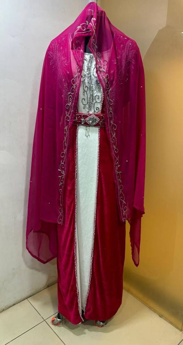 Fuschia pink velvet jacket moroccan takchita kaftan