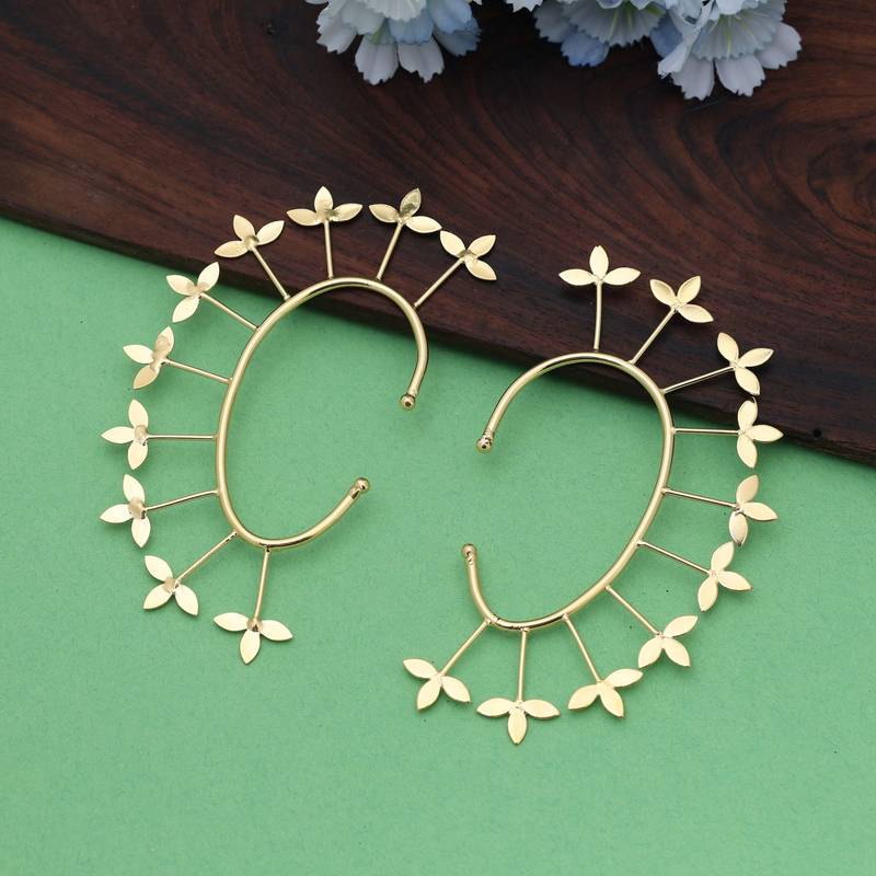 Gold color amrapali ear cuff