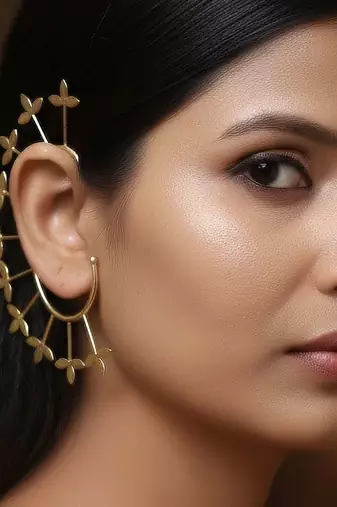 Gold color amrapali ear cuff