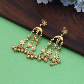 Gold color amrapali earrings 1