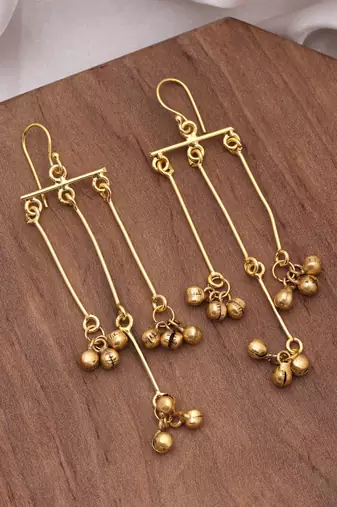 Gold color amrapali earrings