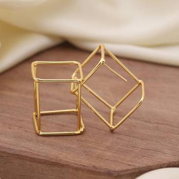 Gold color amrapali earrings 2