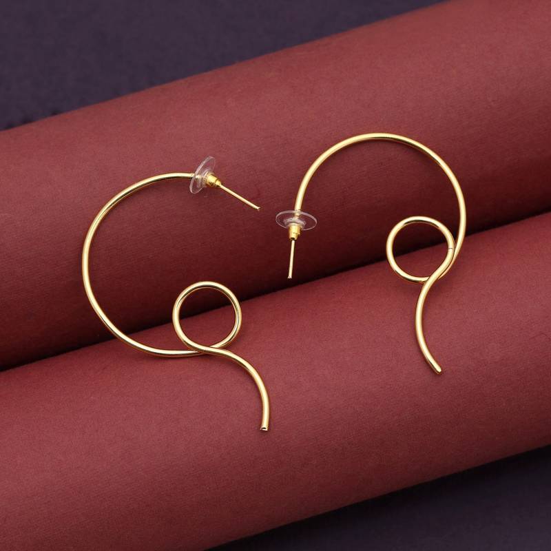 Gold color amrapali earrings