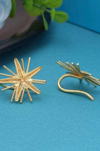 Gold color amrapali earrings