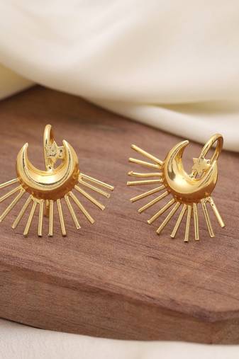 Gold color amrapali earrings