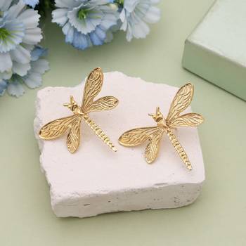 Gold color amrapali earrings 1