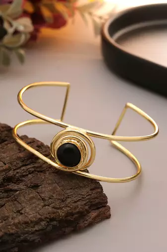 Black color gold plated bracelet