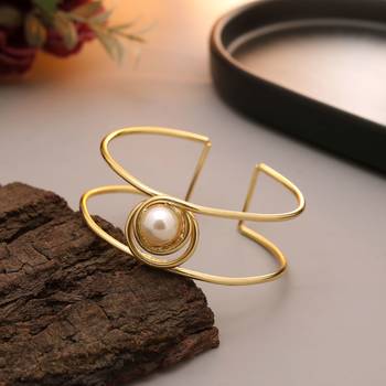 White color gold plated bracelet 2