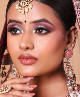 Assorted color bindi book for women & girls- total pieces- 576 2