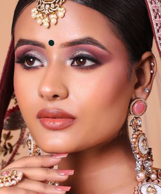 Assorted color bindi book for women & girls- total pieces- 960 2