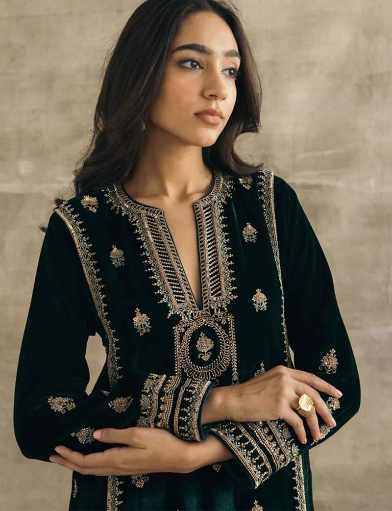Bottle green velvet heavy thread embroidery work kurta pant set