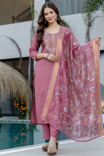 Dusty pink chanderi heavy thread embroidery work with printed dupatta kurta pant set