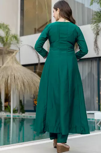 Green chinon heavy thread embroidery work kurta pant set