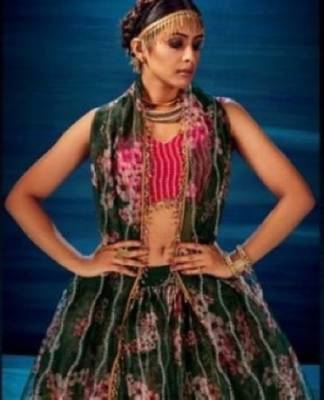 dark-green organza lehenga set with choli and dupatta  2